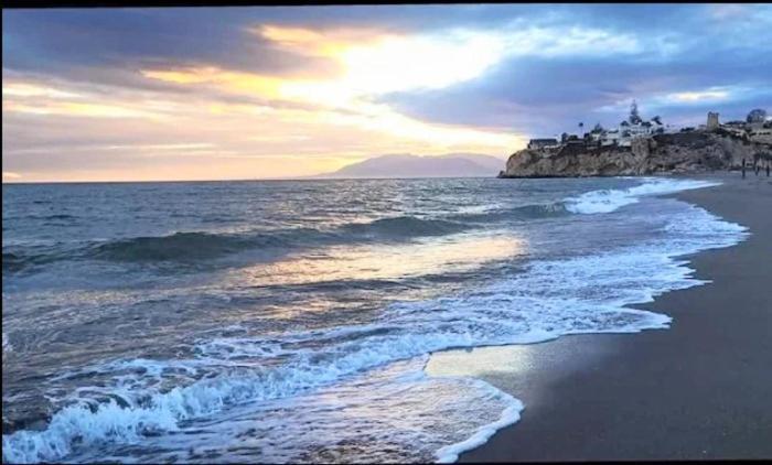 Playa Beach Malaga 3Habts Dobles, Cocina Familiar, Apartamento Completo La Cala Del Moral Bagian luar foto